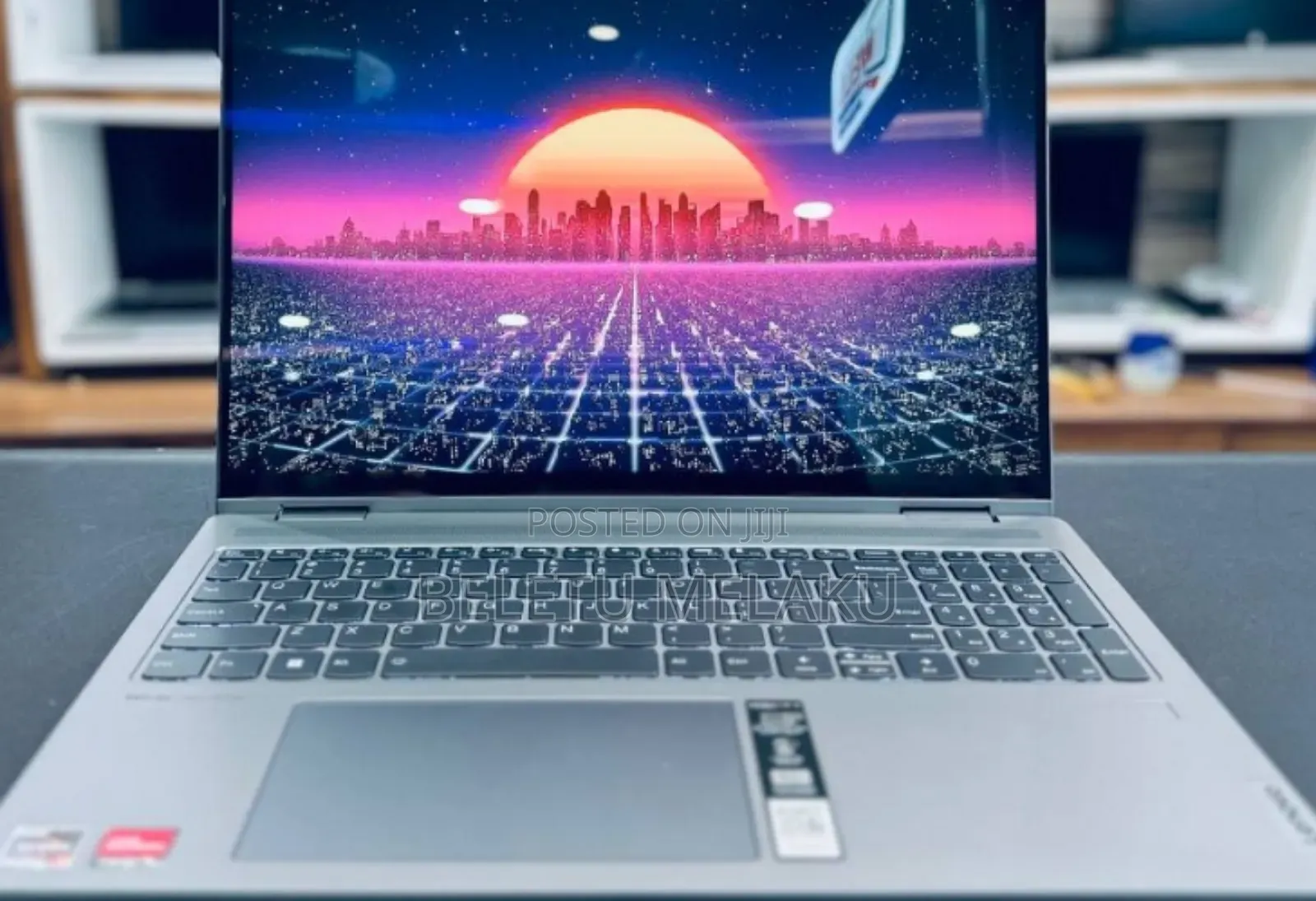 New Laptop Lenovo Yoga 7i 8GB AMD Ryzen 5 SSD 512GB