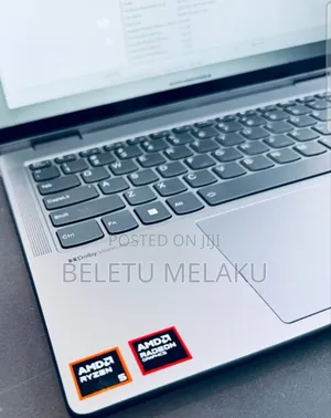 New Laptop Lenovo Yoga 7i 8GB AMD Ryzen 5 SSD 512GB