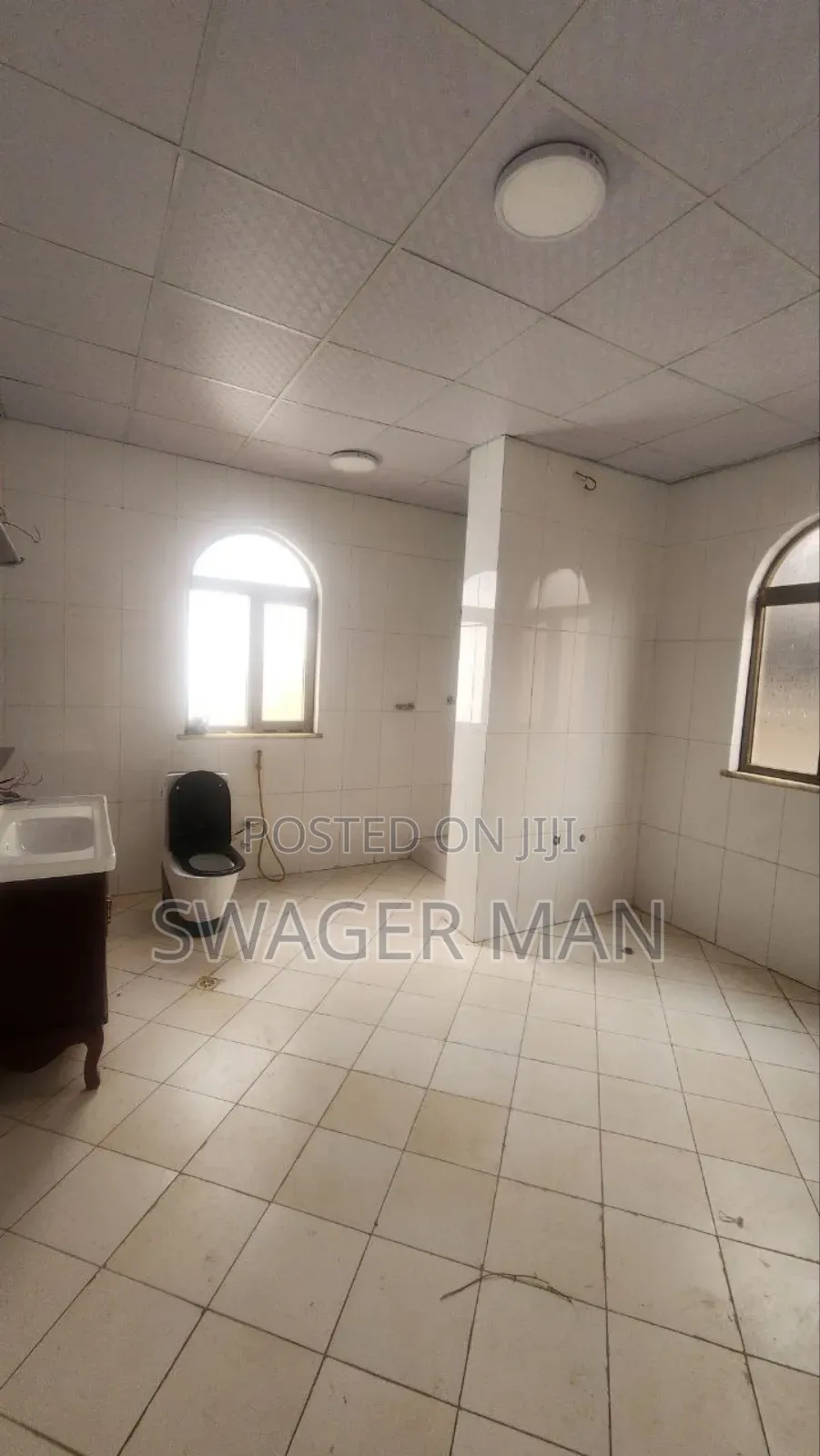 Furnished 10bdrm Townhouse/Terrace in ጣፎ, Yeka for sale