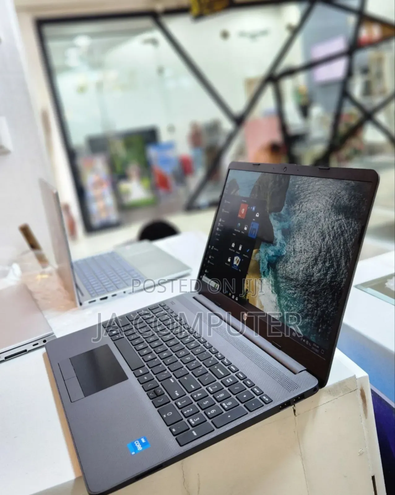 New Laptop HP Stream Notebook 8GB Intel Core I5 SSD 512GB