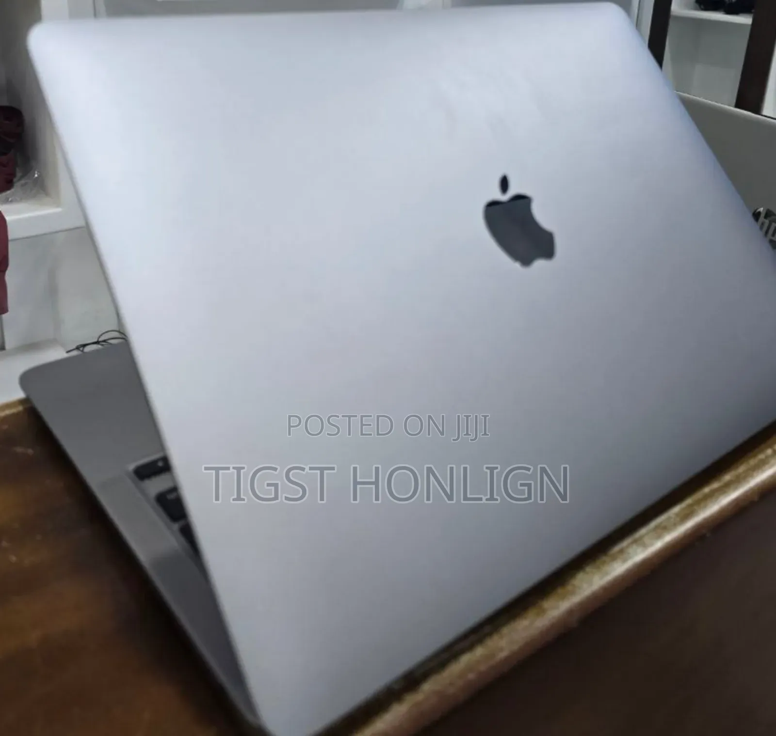 New Laptop Apple MacBook 8GB Apple M1 SSD 256GB