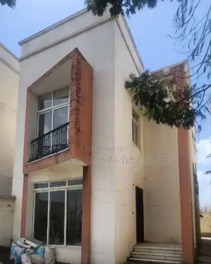 Furnished 5bdrm House in Ccd Real State, Oromia-Finfinne for sale