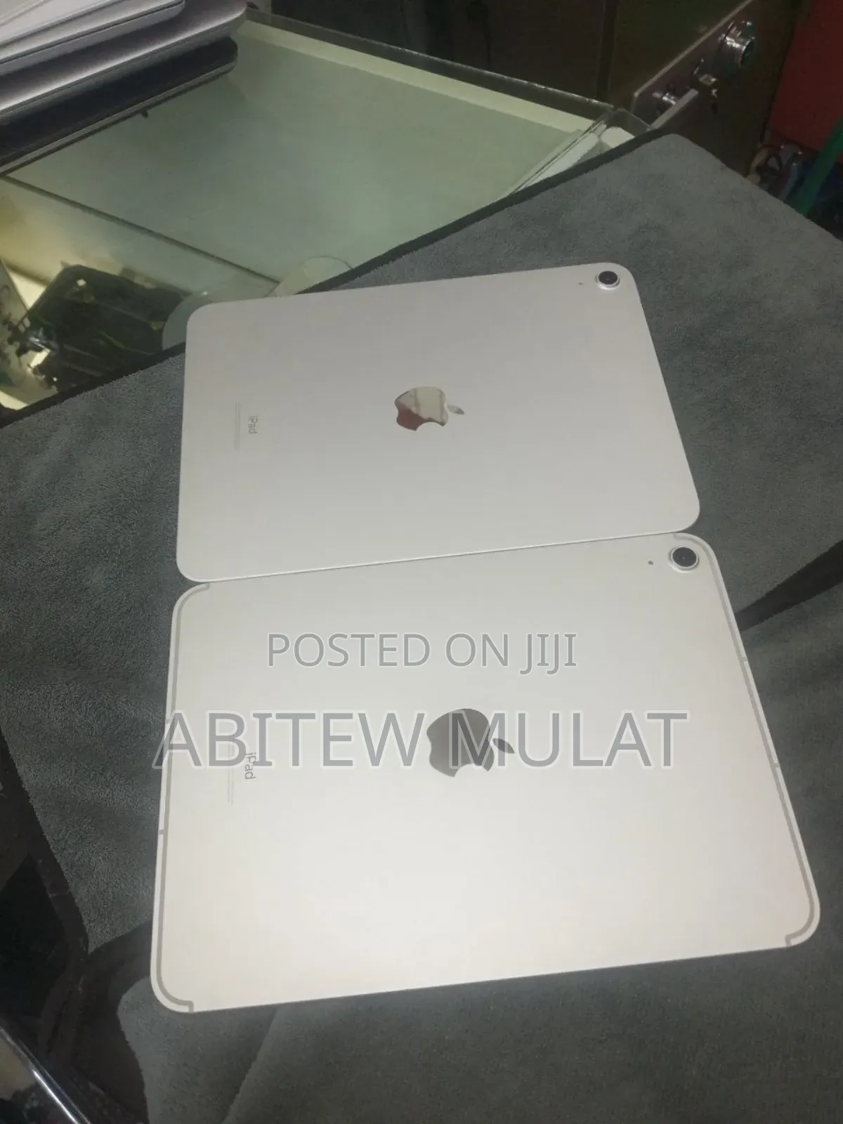 New Apple iPad (2022) 128 GB Silver