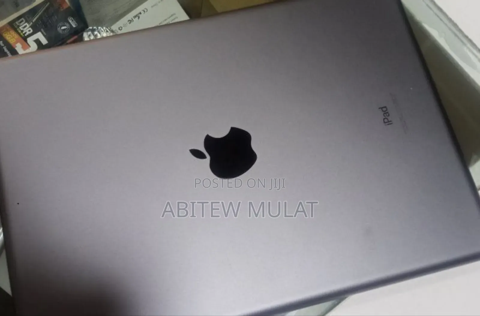 New Apple iPad 10.2 (2019) 256 GB Red