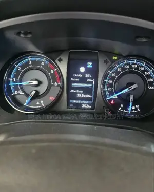 Toyota Hilux 2022 Green