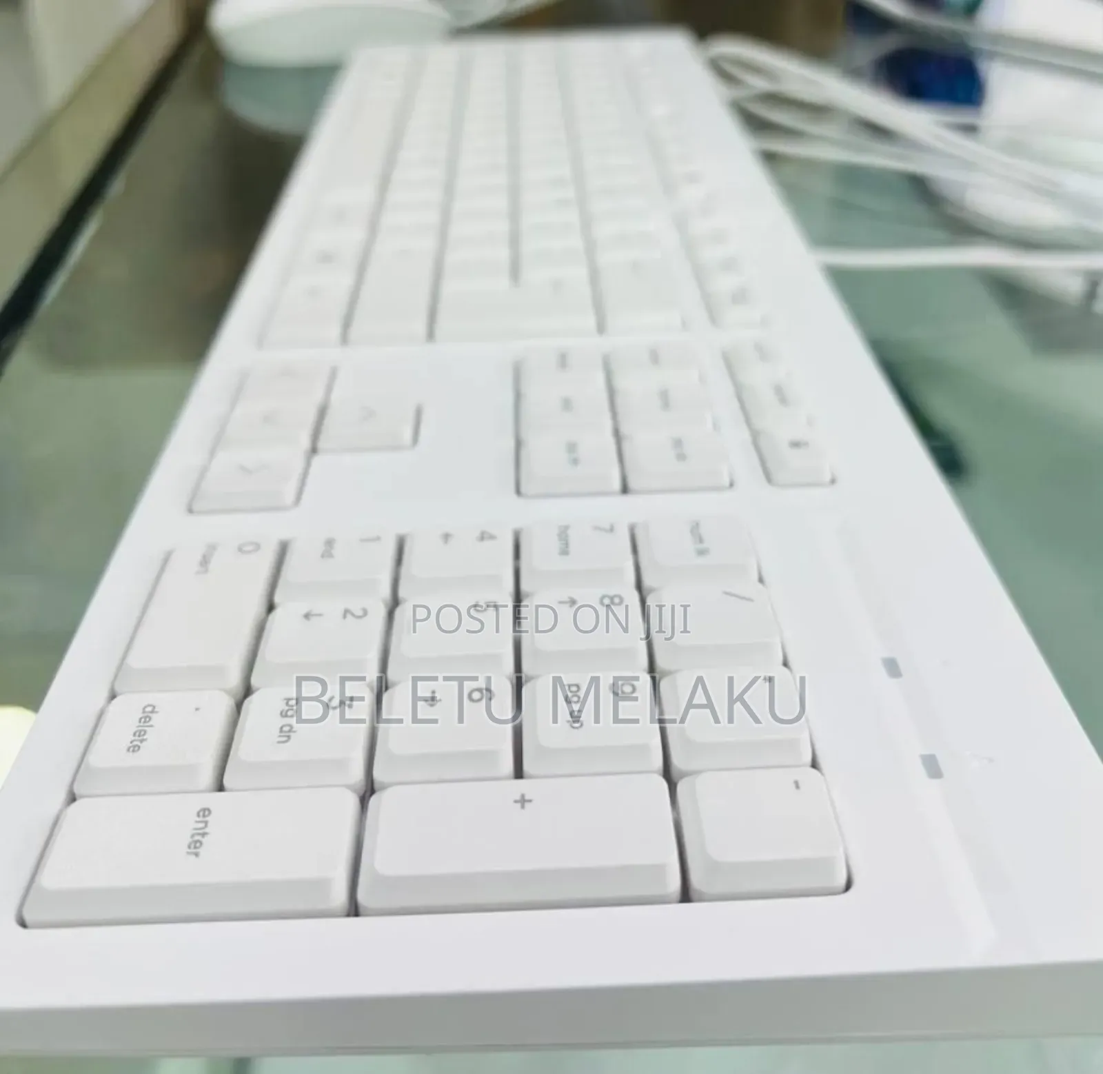 New HP 200 G4 22 All-in-One 8GB Intel Core I7 SSD 512GB