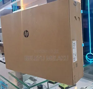 New HP 200 G4 22 All-in-One 8GB Intel Core I7 SSD 512GB