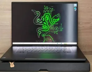 New Laptop Razer Blade 32GB Intel Core I9 SSD 2T