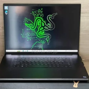 New Laptop Razer Blade 32GB Intel Core I9 SSD 2T