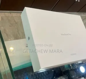 New Laptop Apple MacBook Pro M1 16GB Intel Core I7 SSD 1T