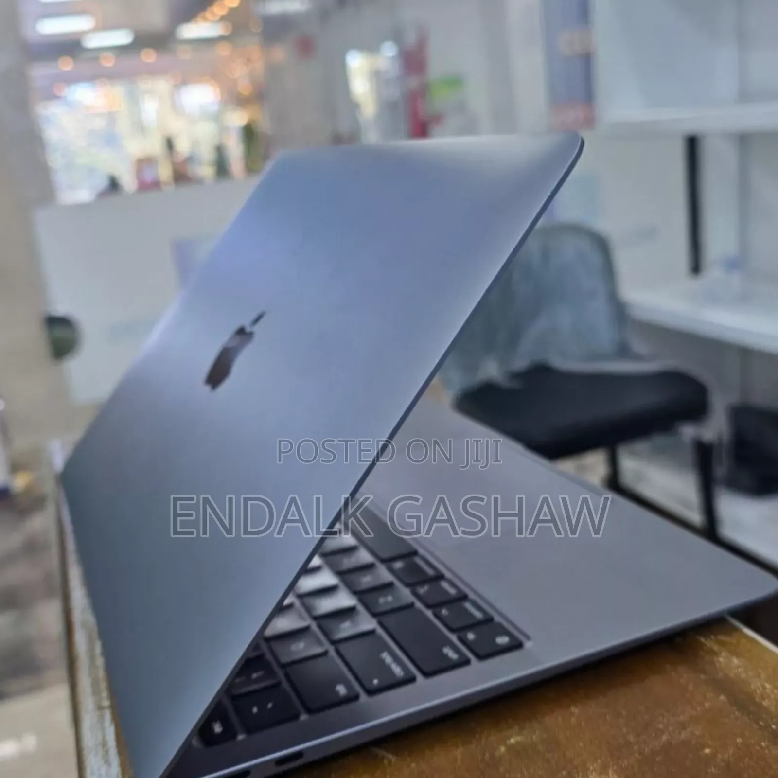 New Laptop Apple MacBook 8GB Intel Core I7 SSD 256GB