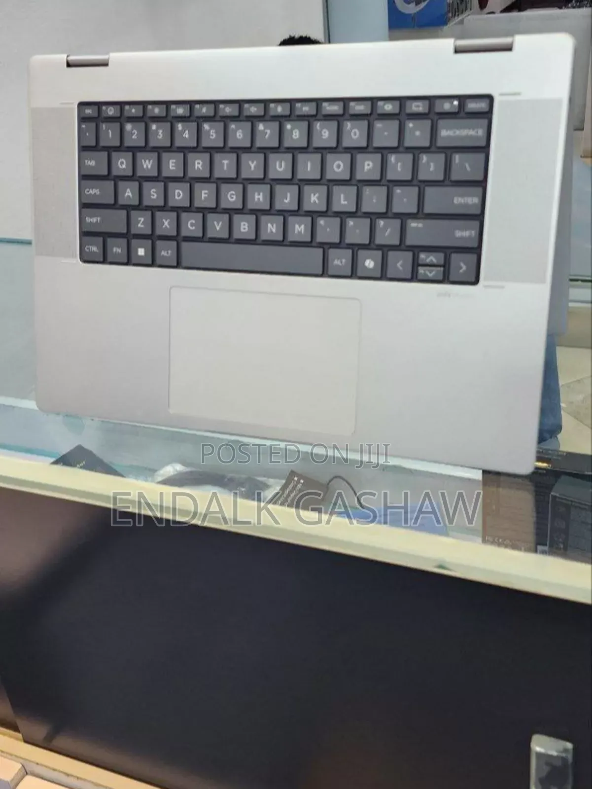 New Laptop HP Envy X360 16GB Intel Core I7 SSD 1T