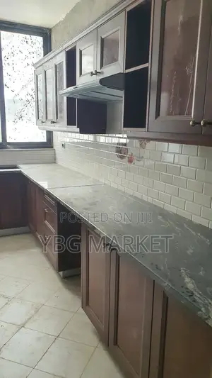 Furnished 4bdrm Apartment in Appartment, Yeka for sale