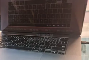 New Laptop Apple MacBook Pro M1 16GB Intel Core I7 SSD 512GB