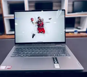 Photo - New Laptop Lenovo Yoga 7i 8GB AMD Ryzen 5 SSD 512GB