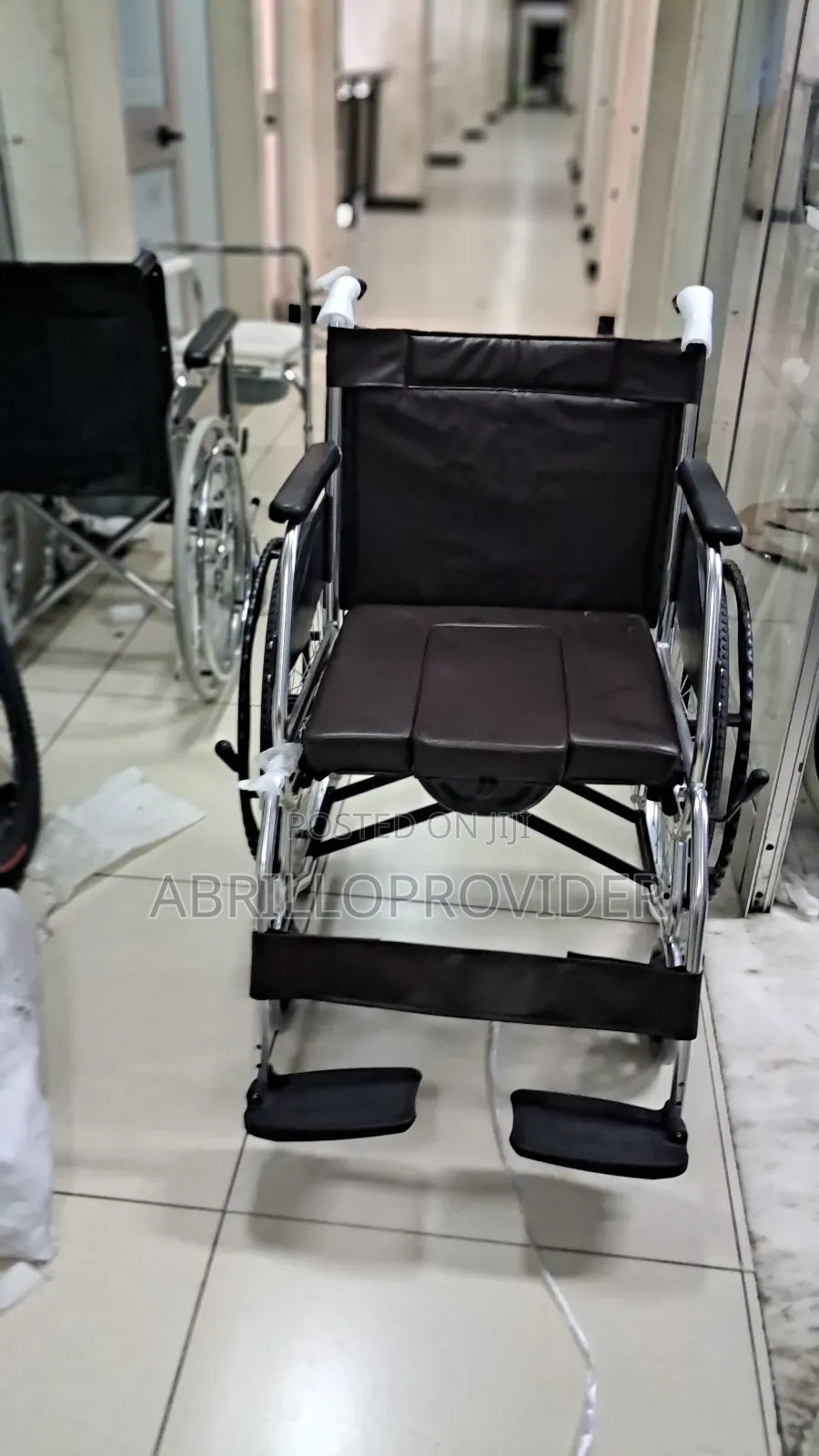 Toilet Wheelchairفwheelchairغwheelchairفwheelchairغwheelchai