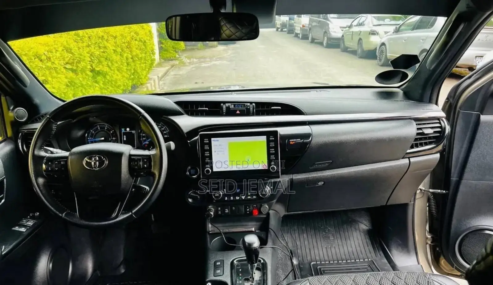 Toyota Hilux 2022 Gray