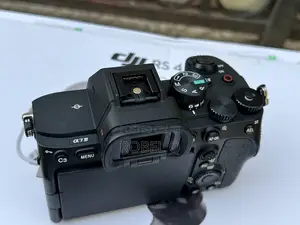 Sony A7 Iv Body Only Zz