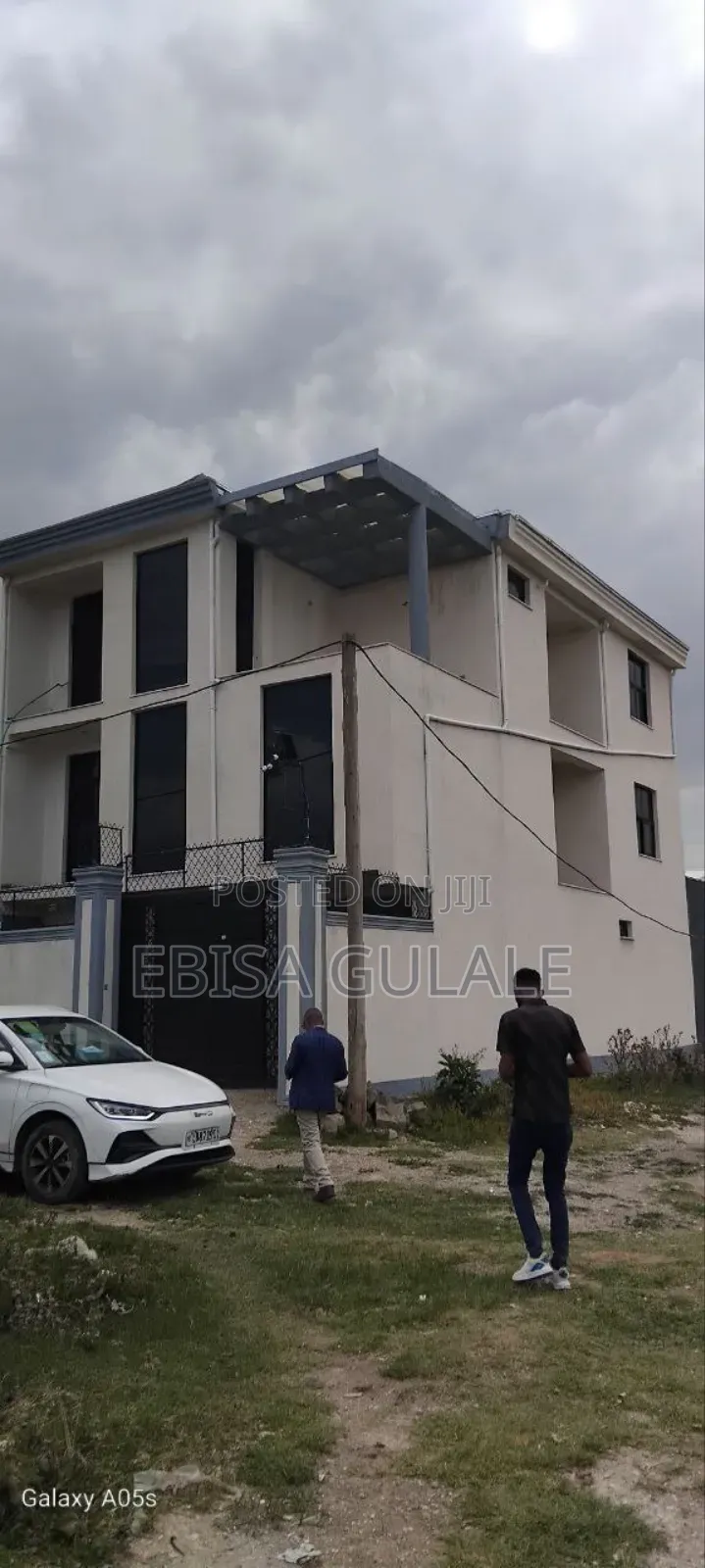 Furnished 5bdrm Bungalow in Oromia-Finfinne for sale