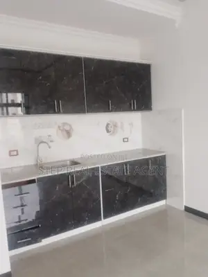 6bdrm House in Bole for rent