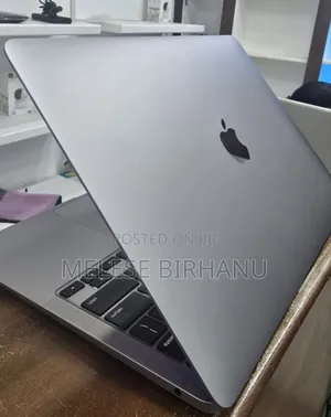 New Laptop Apple MacBook Pro M1 8GB Apple M1 SSD 256GB