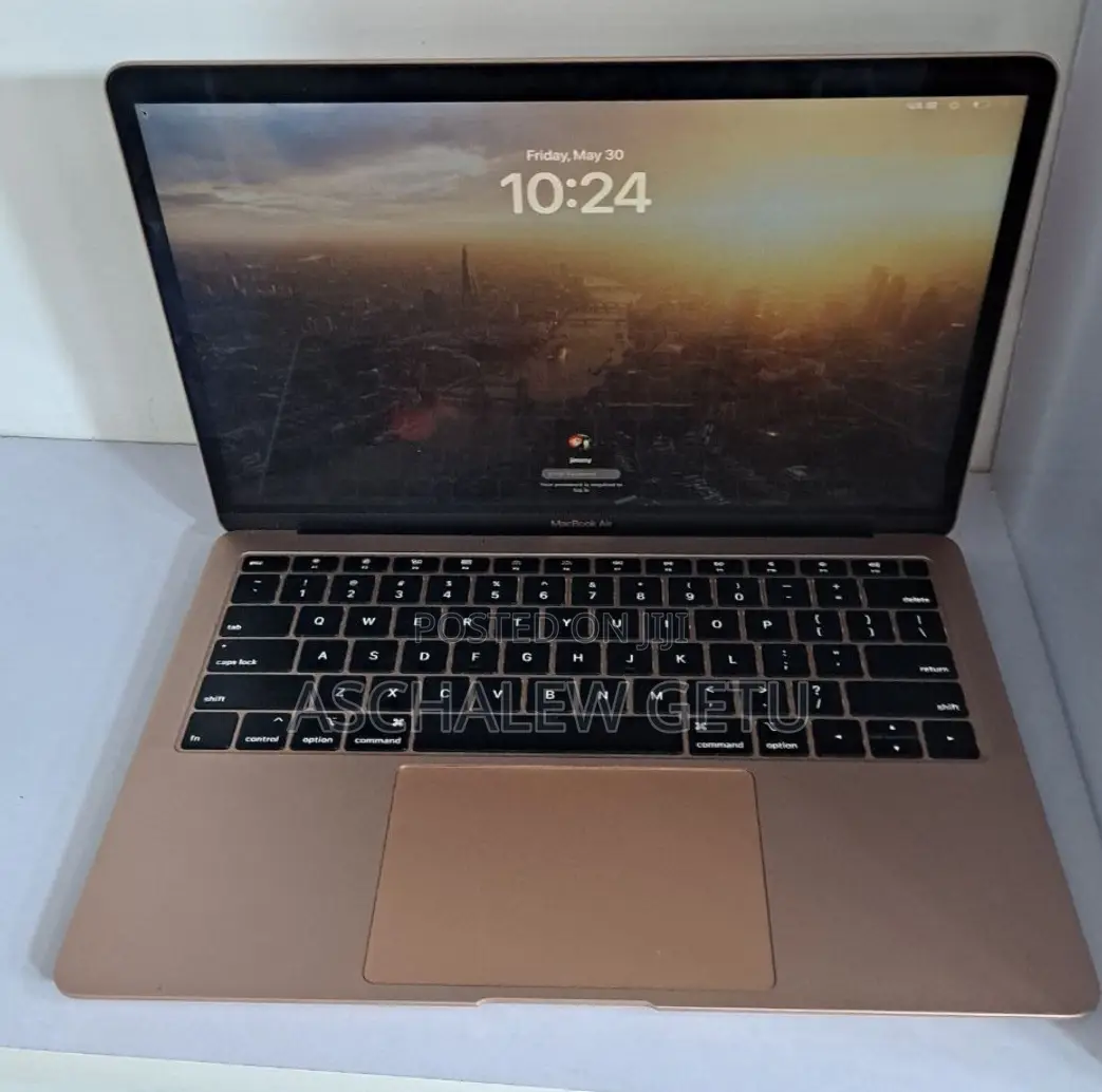New Laptop Apple MacBook Air 2019 8GB Intel Core I5 SSD 256GB