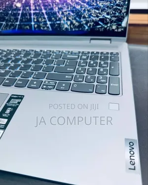 New Laptop Lenovo Yoga 7i 8GB AMD Ryzen 5 SSD 512GB