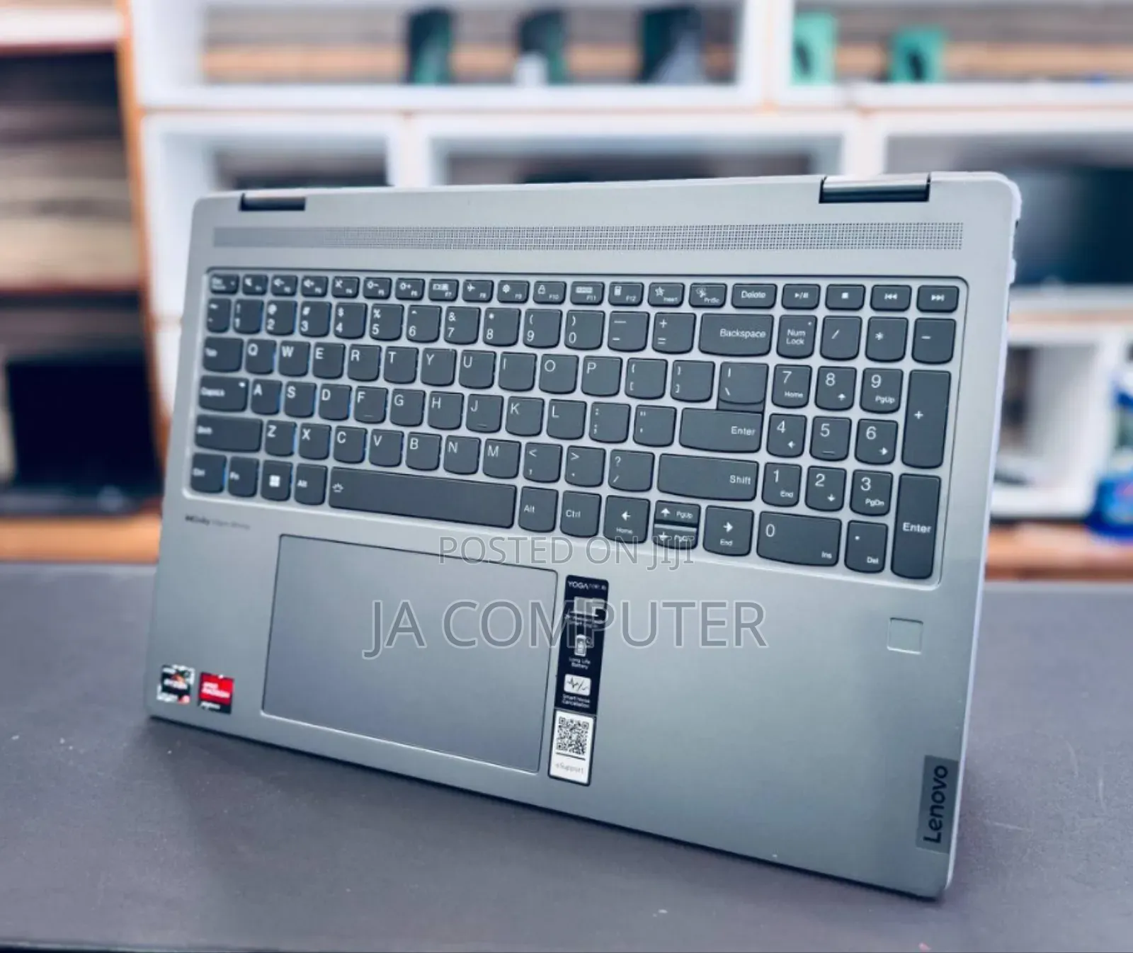 New Laptop Lenovo Yoga 7i 8GB AMD Ryzen 5 SSD 512GB