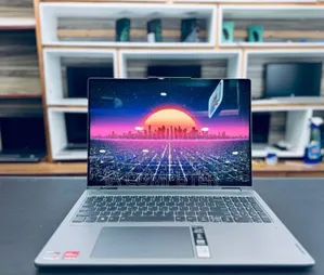 New Laptop Lenovo Yoga 7i 8GB AMD Ryzen 5 SSD 512GB