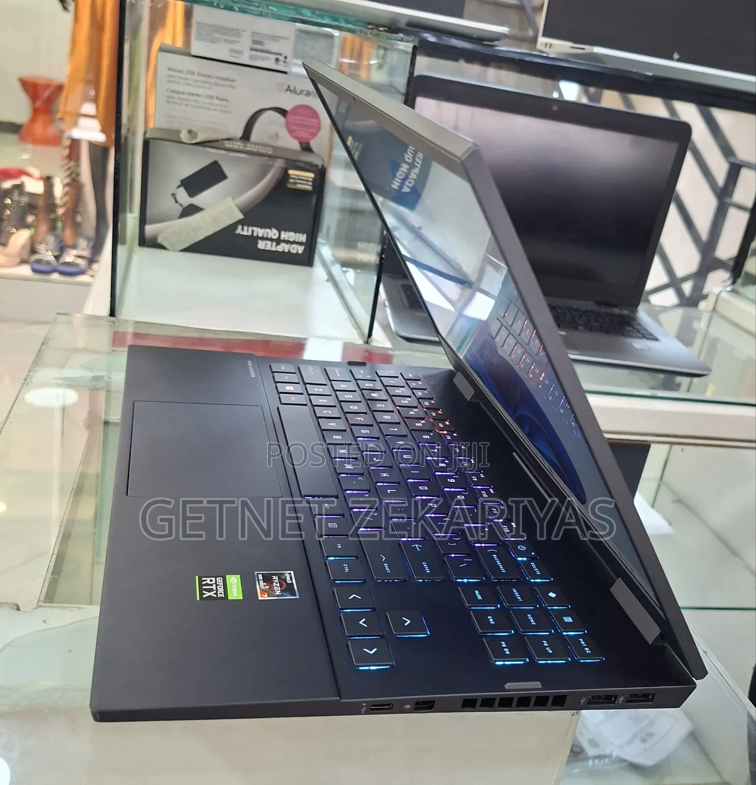 New Laptop HP Omen 15 16GB AMD Ryzen 7 SSD 512GB