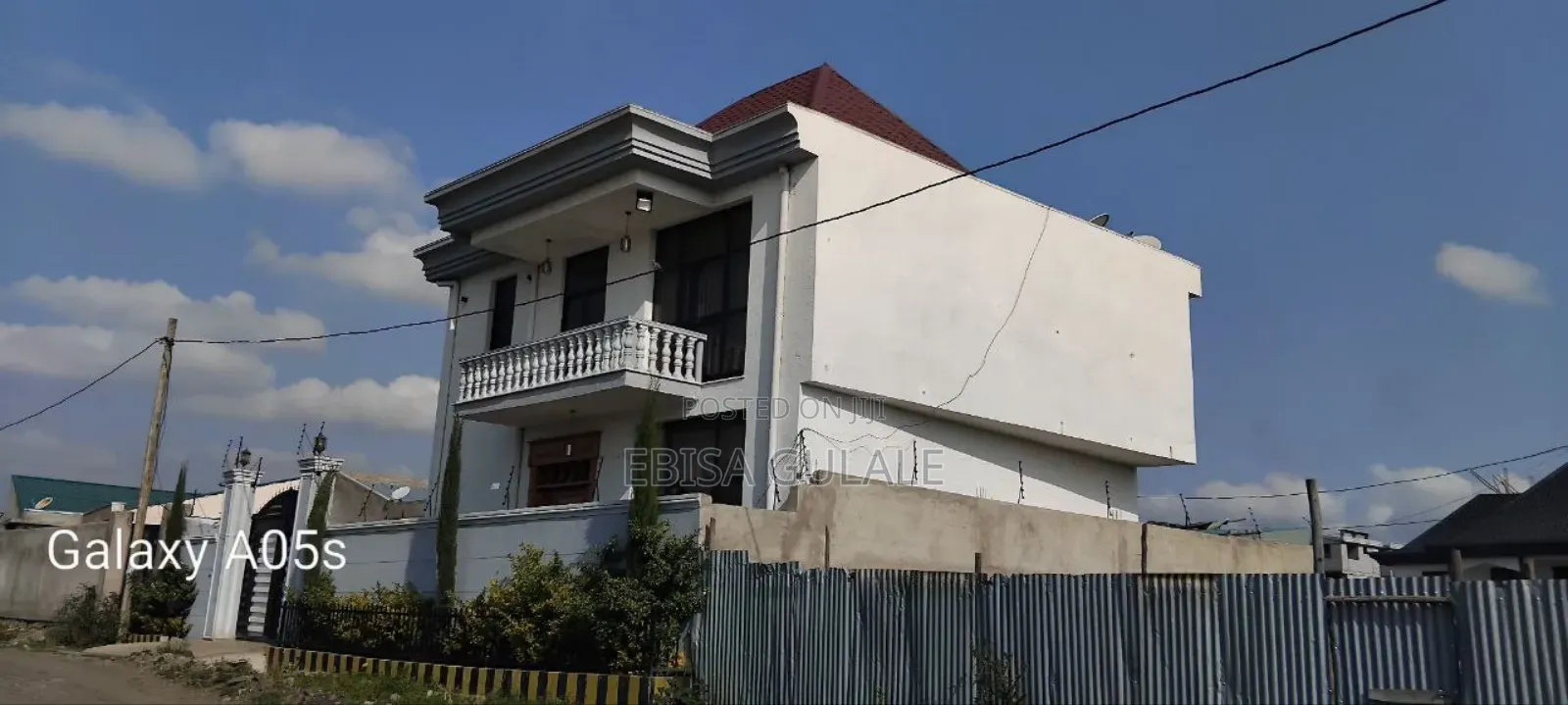 Furnished 5bdrm Block of Flats in Oromia-Finfinne for sale