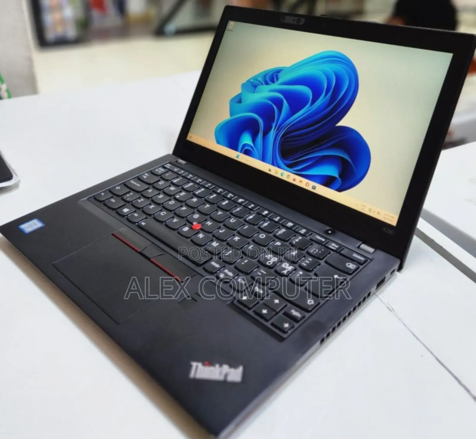 New Laptop Lenovo ThinkPad X280 16GB Intel Core I5 SSD 256GB