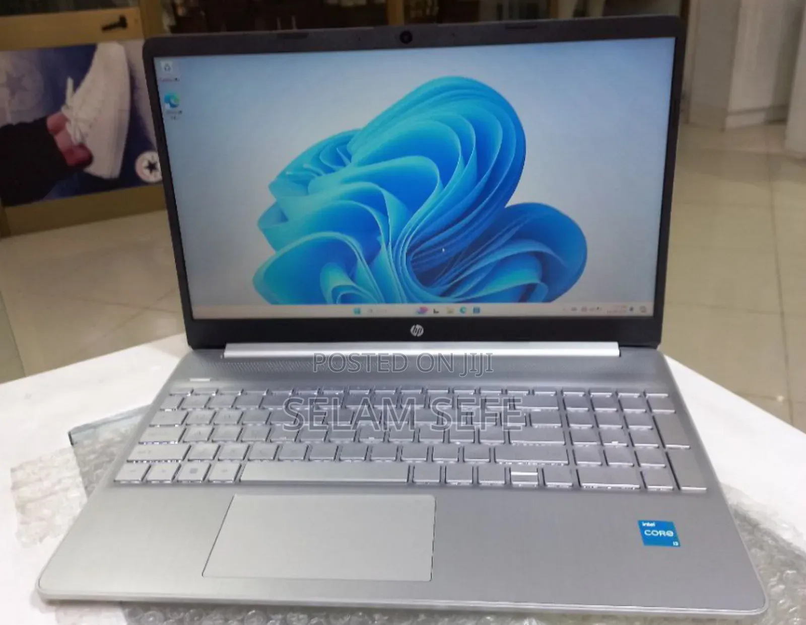 New Laptop HP Stream Notebook 8GB Intel Core I3 SSD 1T