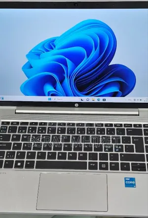 New Laptop HP EliteBook 840 10 16GB Intel Core I3 SSD 512GB