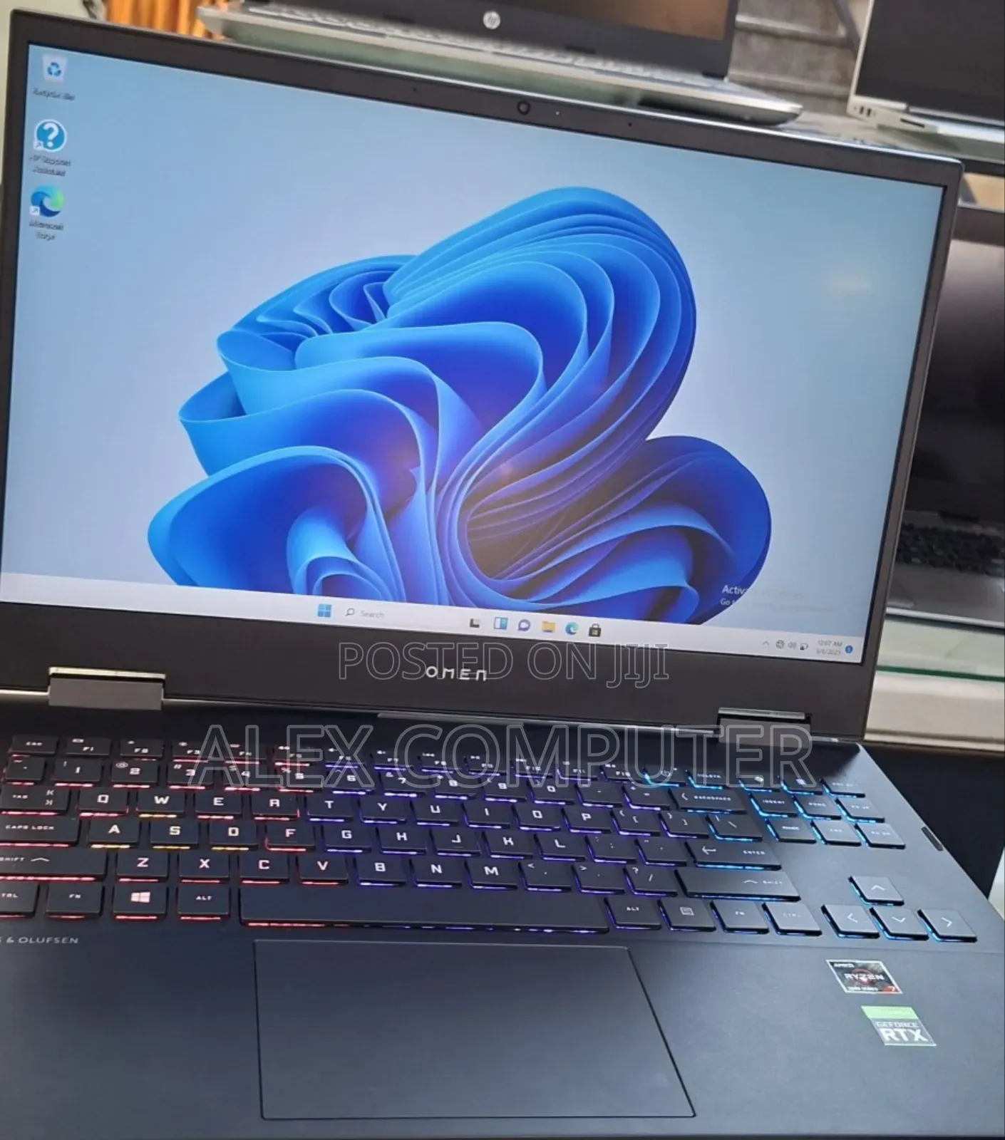 New Laptop HP Omen 15 16GB AMD Ryzen 7 SSD 512GB