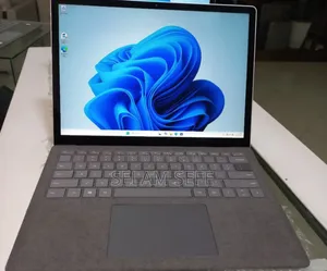 Photo - New Laptop Microsoft Surface Pro 4 16GB Intel Core I7 SSD 512GB