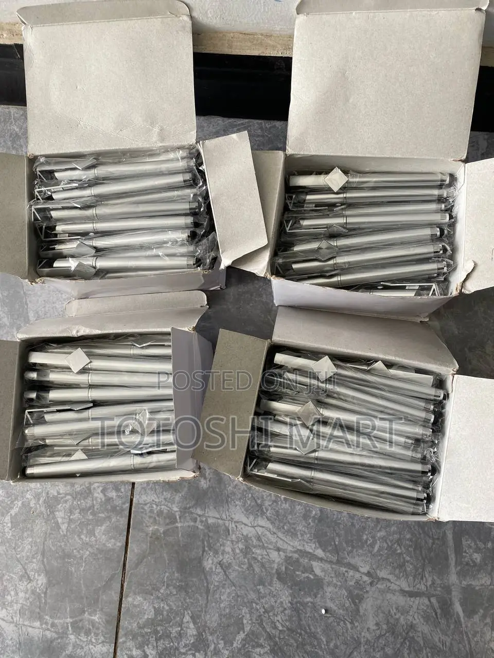 4-in-1 Multifunction Stylus Pen