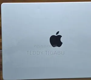 New Laptop Apple MacBook Pro 8GB SSD 512GB