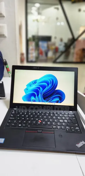 New Laptop Lenovo ThinkPad X280 8GB Intel Core I5 SSD 256GB
