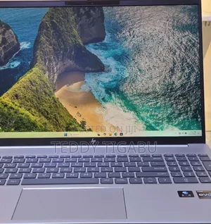 New Laptop HP Pavilion 15 16GB Intel Core I7 SSD 1T