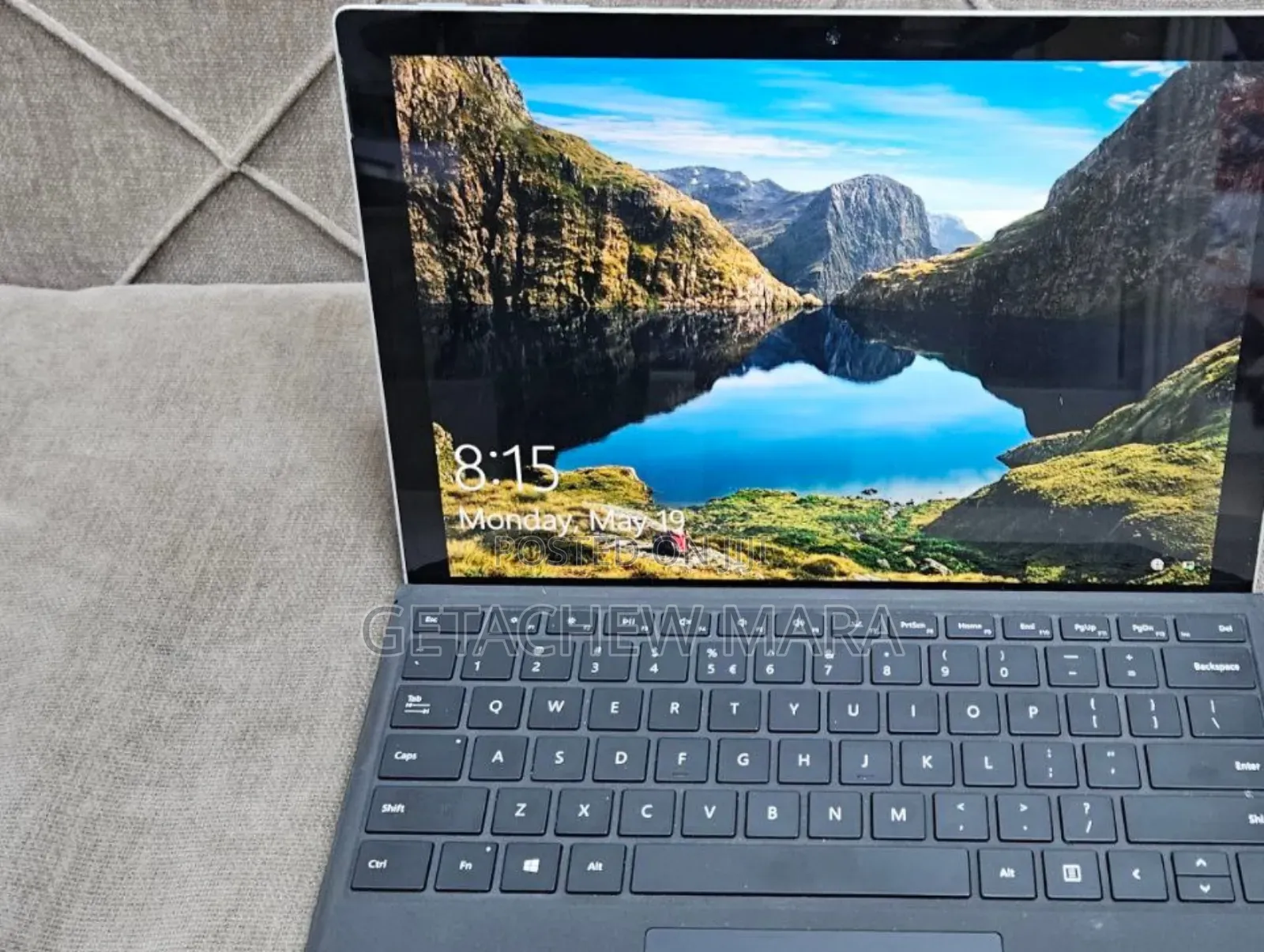 New Laptop Apple MacBook Pro M1 8GB Intel Core I7 eMMC 256GB