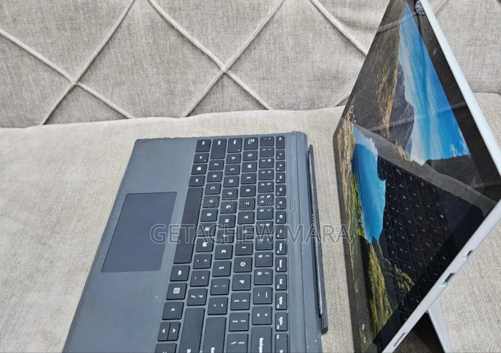 New Laptop Apple MacBook Pro M1 8GB Intel Core I7 eMMC 256GB