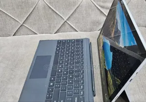 New Laptop Apple MacBook Pro M1 8GB Intel Core I7 eMMC 256GB