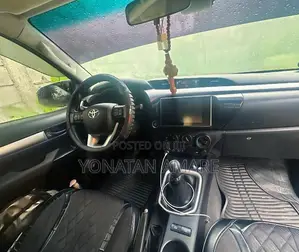 Toyota Hilux 2019 Brown