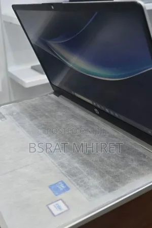 New Laptop HP 14-Dq1025cl 12GB Intel Core I3 SSD 512GB