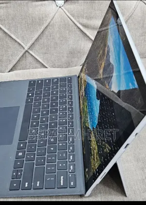 New Laptop Microsoft Surface Pro 6 8GB Intel Core I7 SSD 256GB