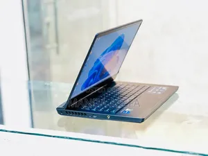 New Laptop MSI GP75 Leopard 16GB Intel Core I7 SSD 1T