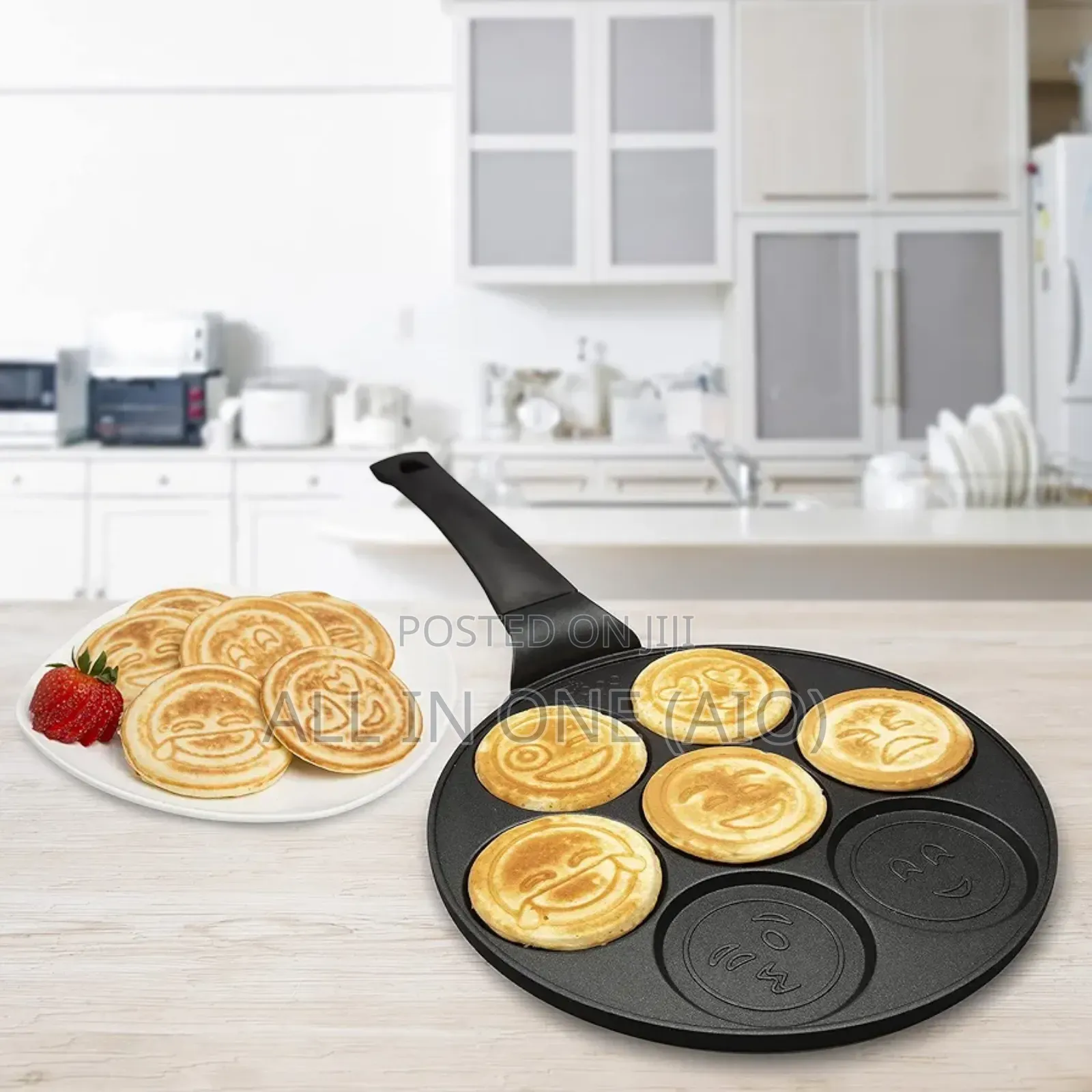 Eroupe Standard Momcoc Smiley Face Non Stick Pancake Pan
