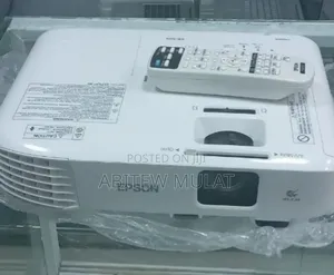 Epson Projector With Remote Model Name: Eb-s05 Hardware