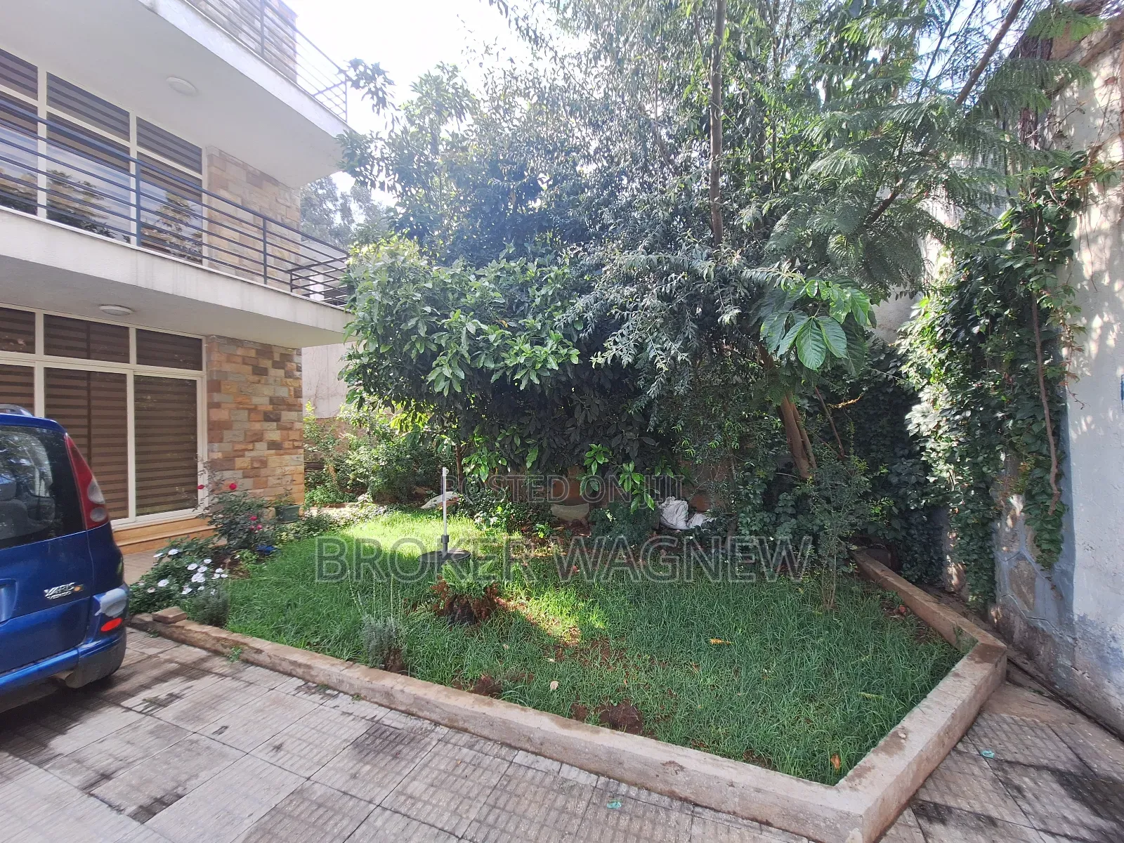 4bdrm House in Yeka for rent